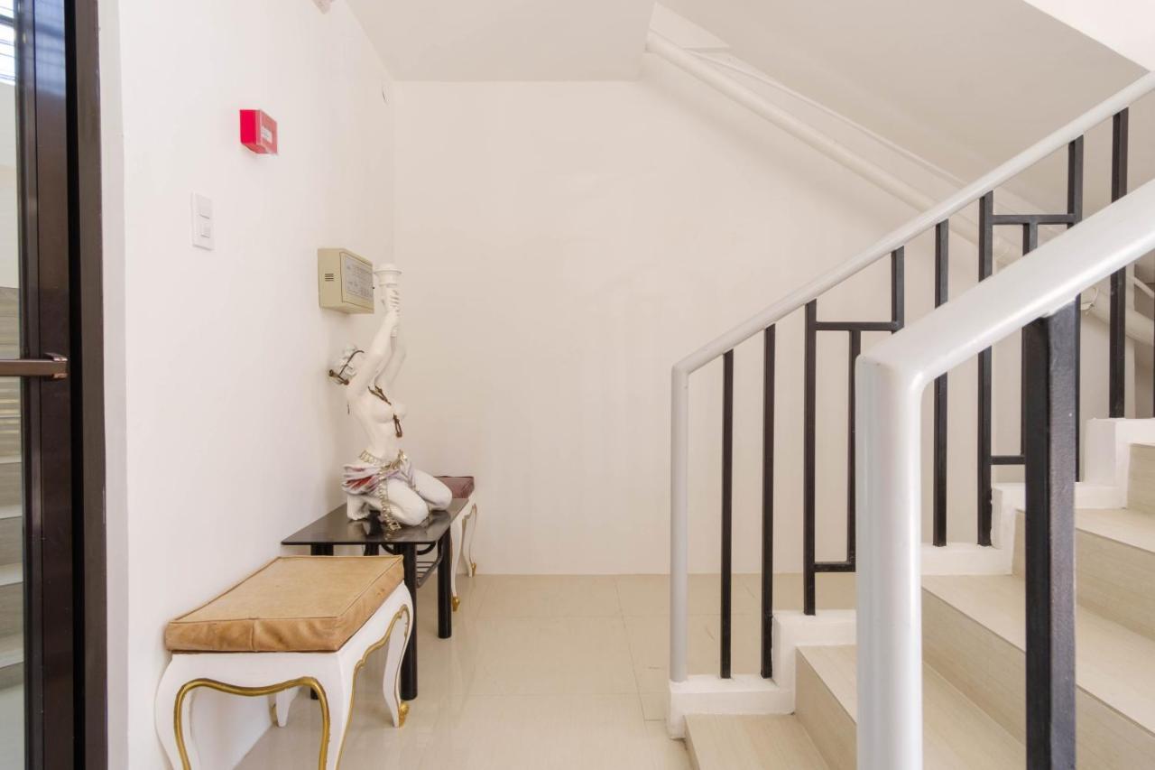 Reddoorz Near Sm Bicutan Paranaque City Exterior foto